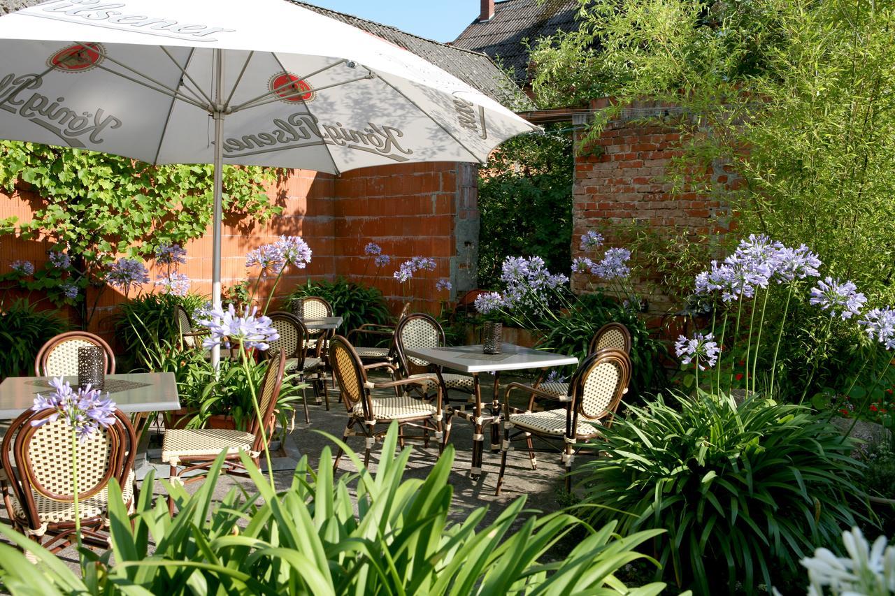 Nigel Restaurant & Hotel Im Wendland Bergen an der Dumme Exterior foto